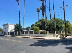 8458 Canby Avenue, Northridge CA 91325