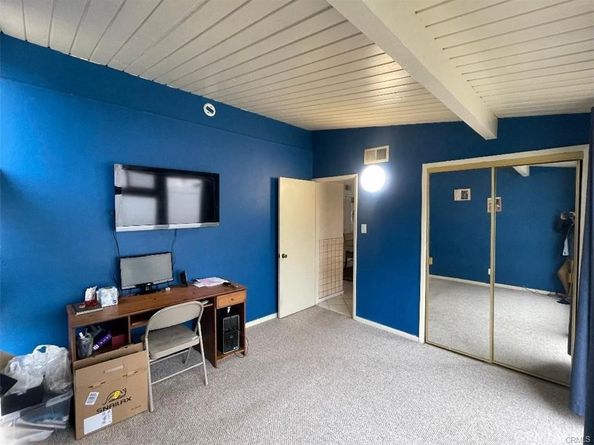 8458 Canby Avenue, Northridge CA 91325