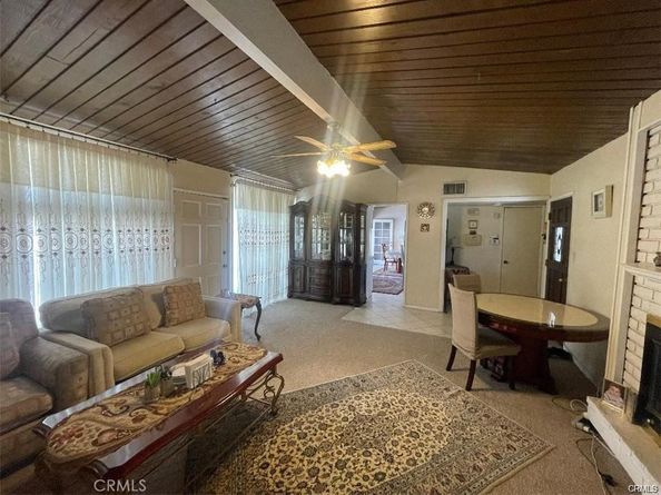 8458 Canby Avenue, Northridge CA 91325