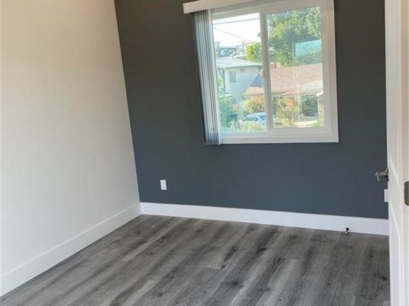 8458 Canby Avenue, Northridge CA 91325