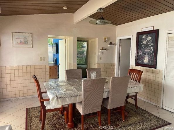 8458 Canby Avenue, Northridge CA 91325