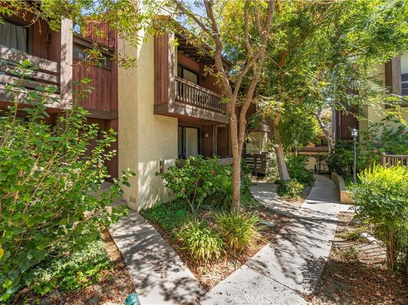 21930 Marylee Street 94, Woodland Hills CA 91367