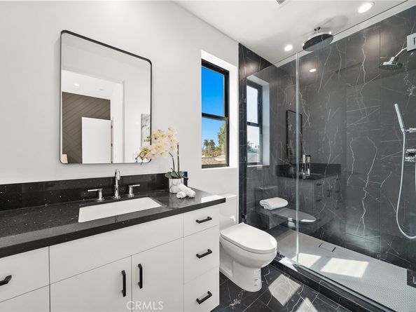 5945 Hesperia Avenue, Encino CA 91316