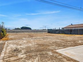 3540 Kemble Ave, Long Beach CA 90808