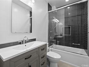 14535 Margate Street 13, Sherman Oaks CA 91411