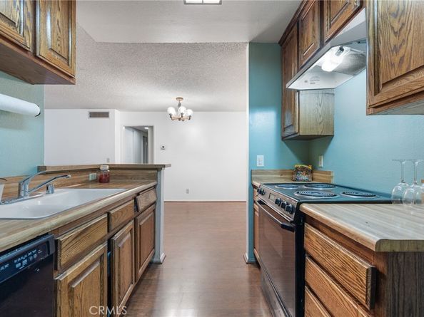 3961 Via Marisol 233, Los Angeles CA 90042