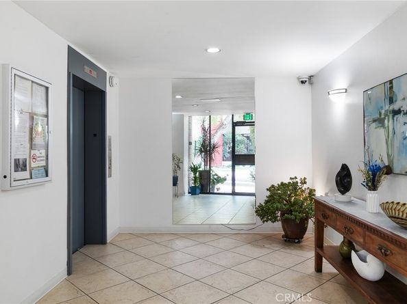 3961 Via Marisol 233, Los Angeles CA 90042