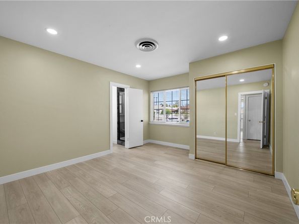 12554 Lorne, North Hollywood CA 91605