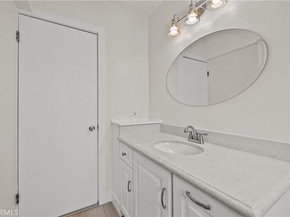 12554 Lorne, North Hollywood CA 91605