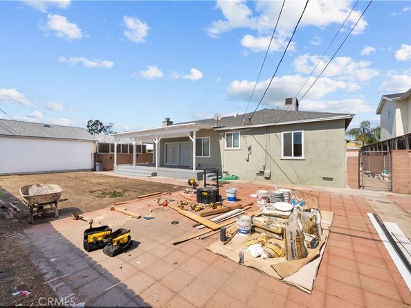 12554 Lorne, North Hollywood CA 91605