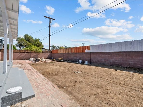 12554 Lorne, North Hollywood CA 91605