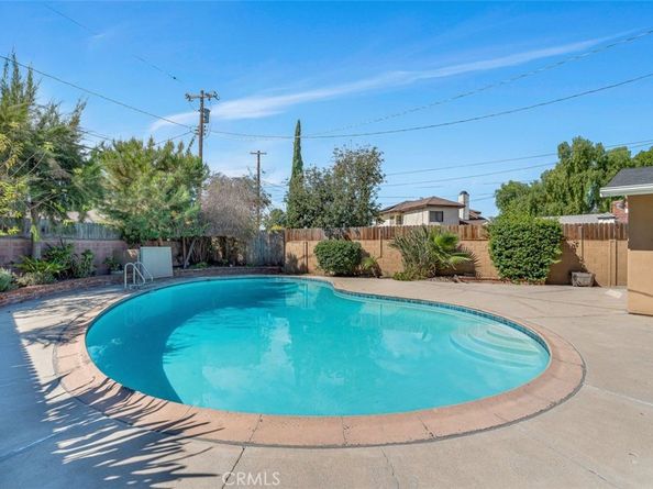 20216 Haynes Street, Winnetka CA 91306