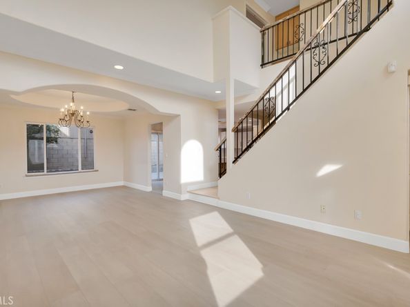 17743 Merridy Street, Northridge CA 91325