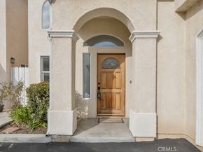 17743 Merridy Street, Northridge CA 91325