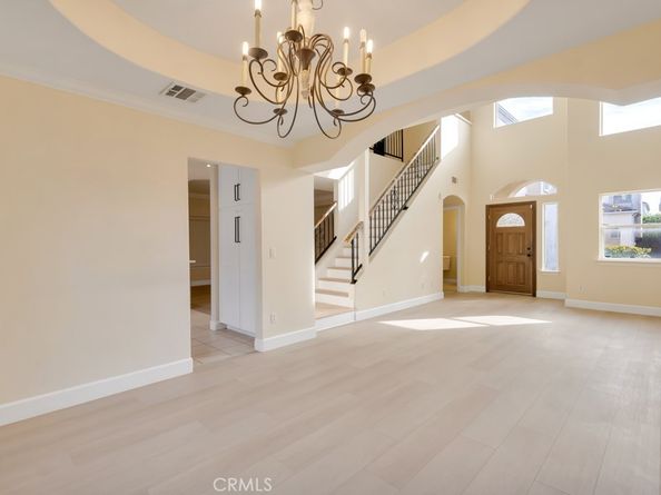 17743 Merridy Street, Northridge CA 91325