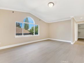 17743 Merridy Street, Northridge CA 91325