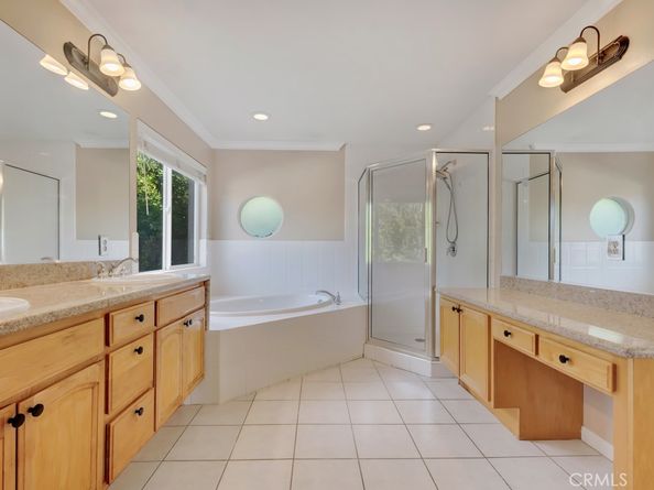 17743 Merridy Street, Northridge CA 91325