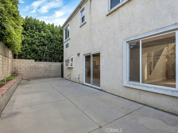 17743 Merridy Street, Northridge CA 91325