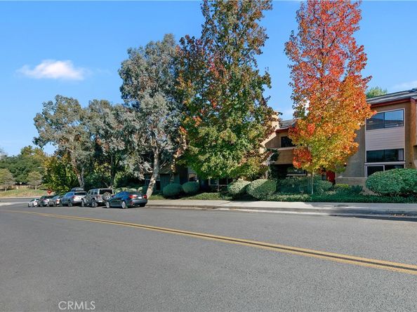 28156 Driver Avenue 5, Agoura Hills CA 91301