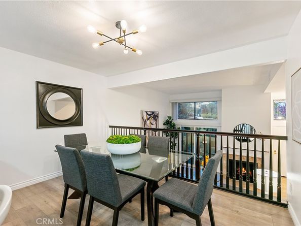 28156 Driver Avenue 5, Agoura Hills CA 91301