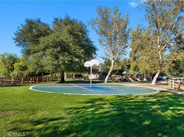 28156 Driver Avenue 5, Agoura Hills CA 91301