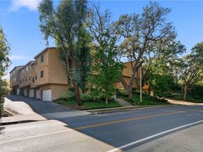 28156 Driver Avenue 5, Agoura Hills CA 91301