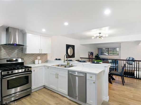 28156 Driver Avenue 5, Agoura Hills CA 91301