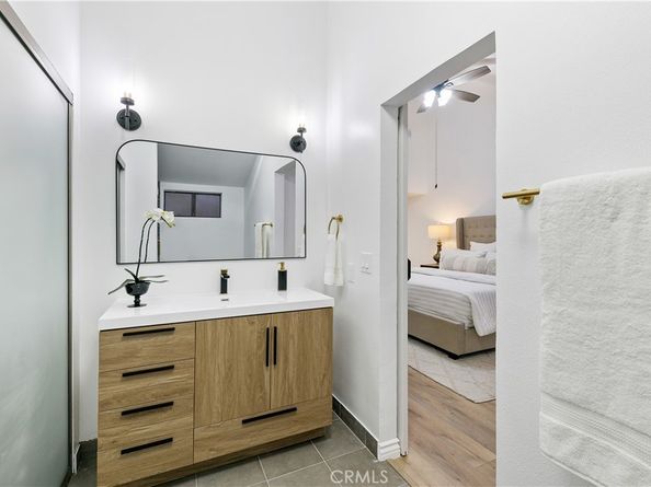 28156 Driver Avenue 5, Agoura Hills CA 91301