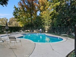 28156 Driver Avenue 5, Agoura Hills CA 91301