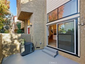 28156 Driver Avenue 5, Agoura Hills CA 91301