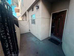 14256 Victory Boulevard 3, Van Nuys CA 91401