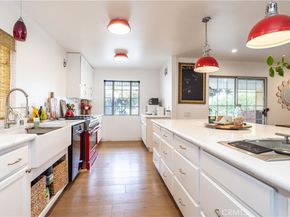 9525 Woodley, North Hills CA 91343