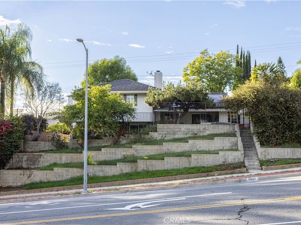 9525 Woodley, North Hills CA 91343