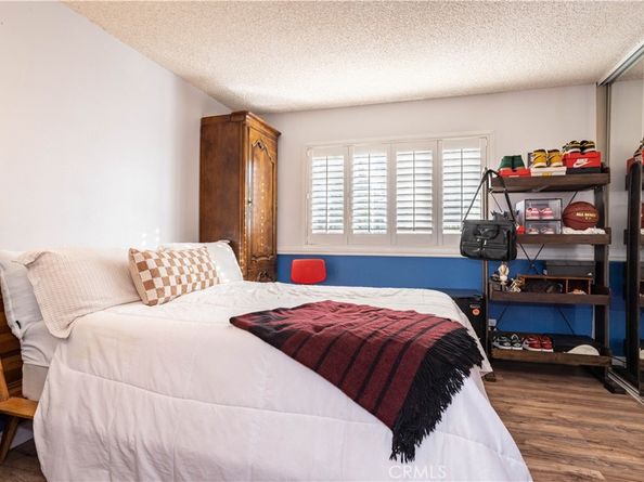 9525 Woodley, North Hills CA 91343