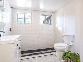 9525 Woodley, North Hills CA 91343