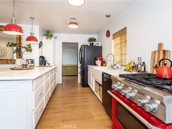 9525 Woodley, North Hills CA 91343