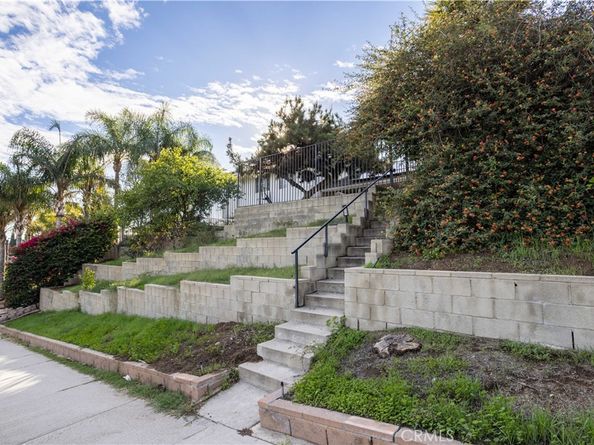 9525 Woodley, North Hills CA 91343