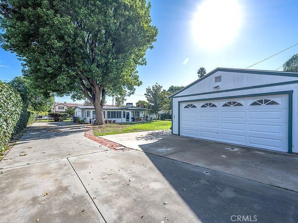 8621 Winnetka, Winnetka CA 91306