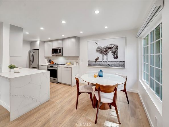 14727 Magnolia Boulevard 126, Sherman Oaks CA 91403