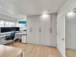 14727 Magnolia Boulevard 126, Sherman Oaks CA 91403