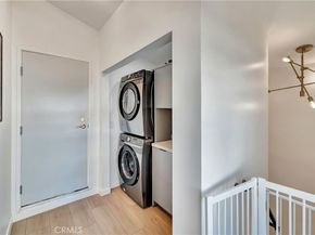 14727 Magnolia Boulevard 126, Sherman Oaks CA 91403