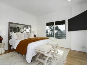 959 N Doheny 205, West Hollywood CA 90069