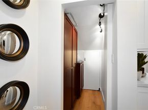 959 N Doheny 205, West Hollywood CA 90069