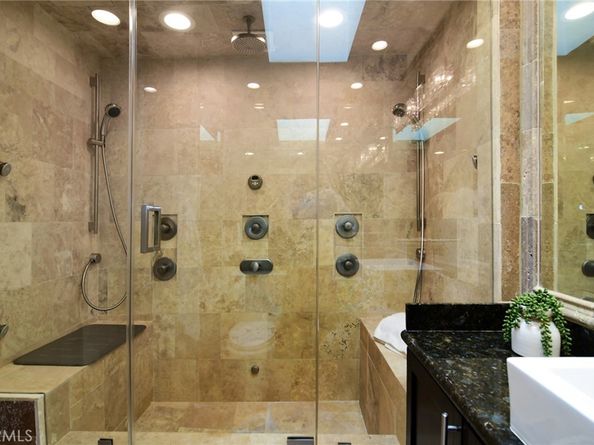 959 N Doheny 205, West Hollywood CA 90069