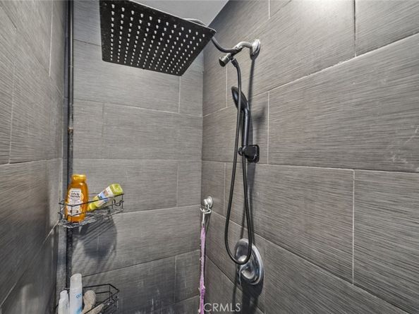 10618 Grape St, Los Angeles CA 90002