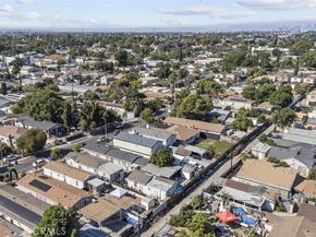 10618 Grape St, Los Angeles CA 90002