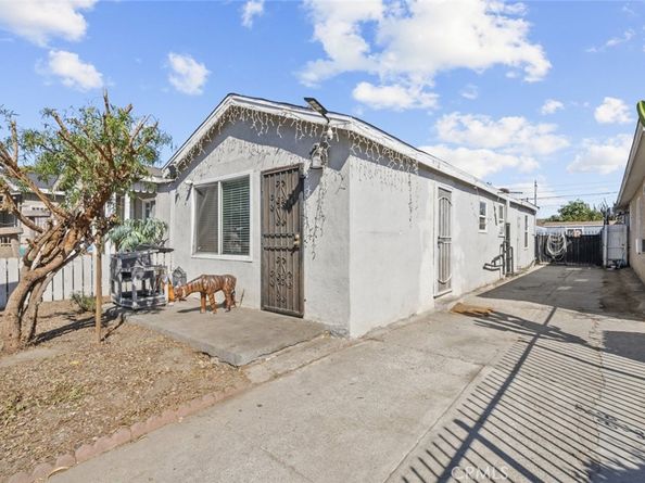 10618 Grape St, Los Angeles CA 90002