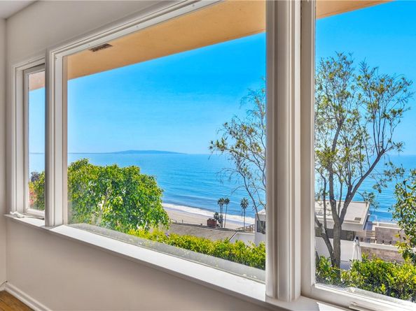 17632 Revello, Pacific Palisades CA 90272