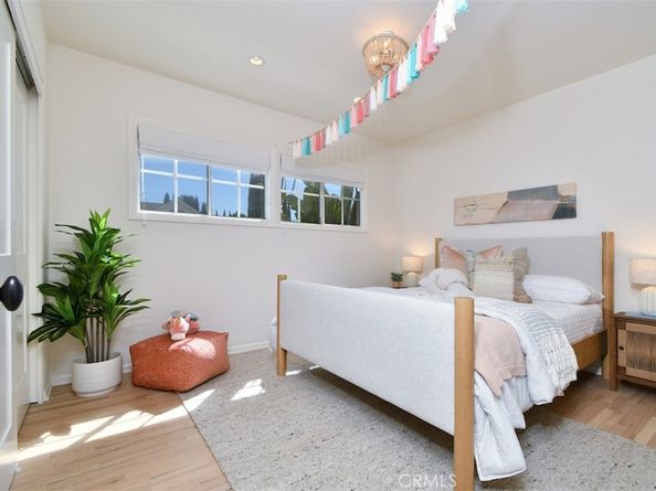 12614 Morrison, Studio City CA 91607