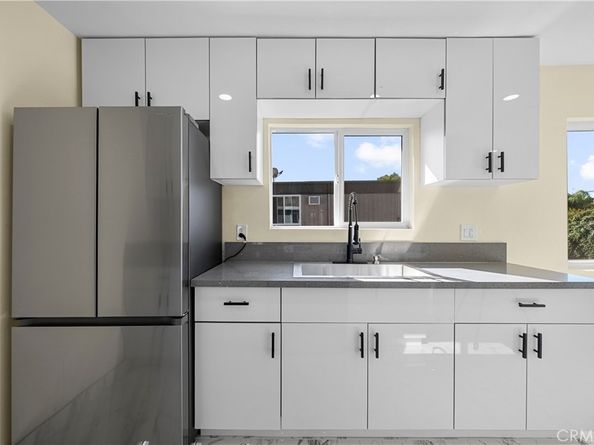 10005 Sepulveda, San Fernando CA 91345